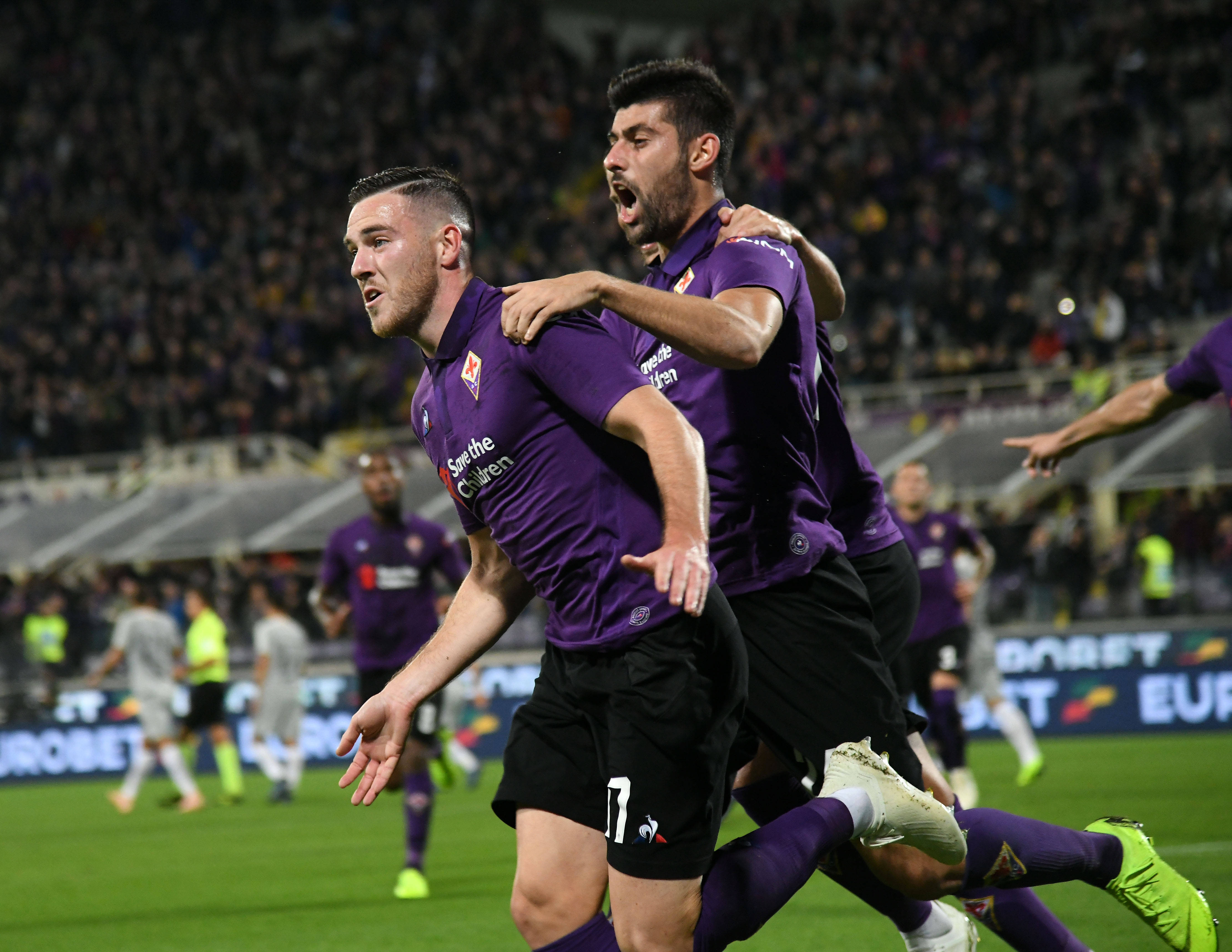 南宫娱乐-尤文传奇持续：尤文图斯队再度闯入欧冠四强