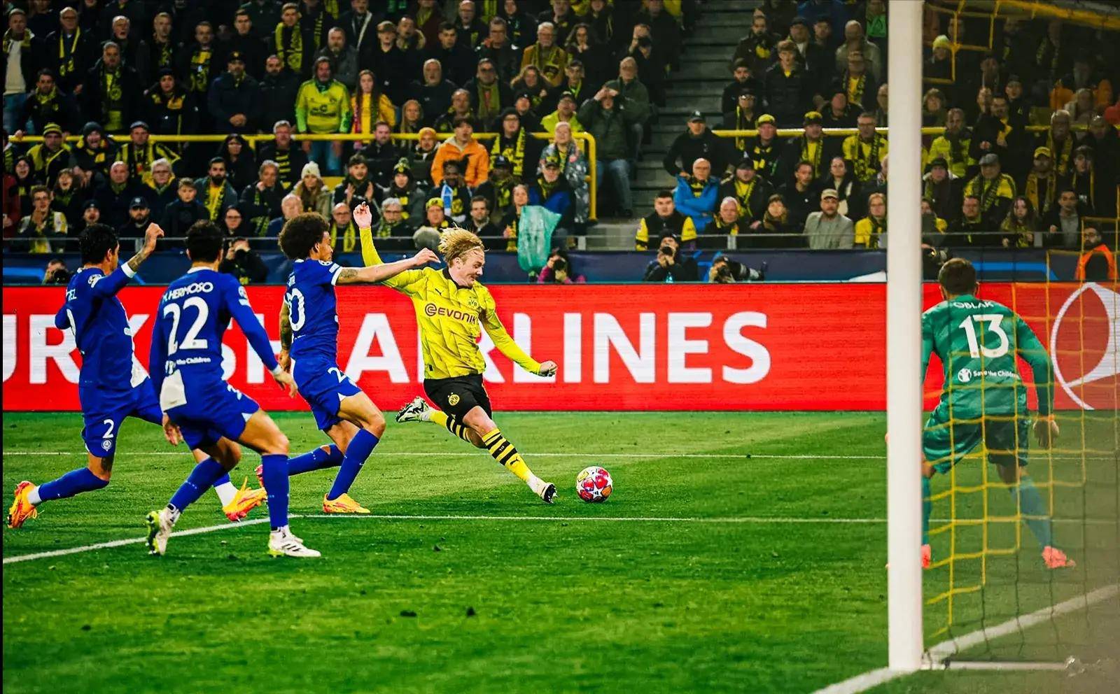 南宫娱乐-马德里竞技惨败告终，失去欧冠半决赛资格