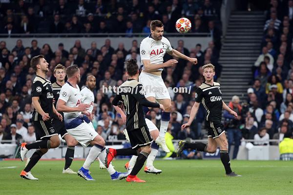 阿贾克斯憾负拜仁，欧冠之路终结！