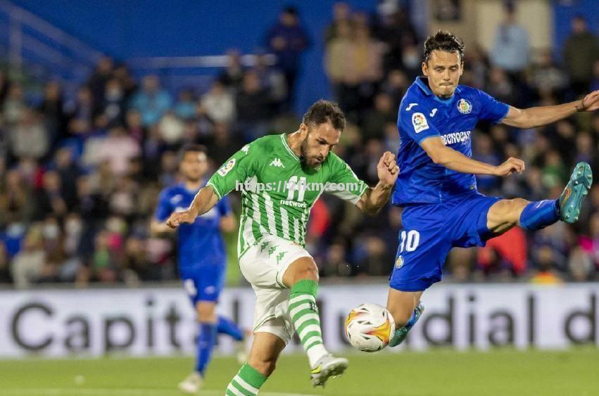 南宫娱乐-西甲劲旅遭遇连败，教练或面临下课压力