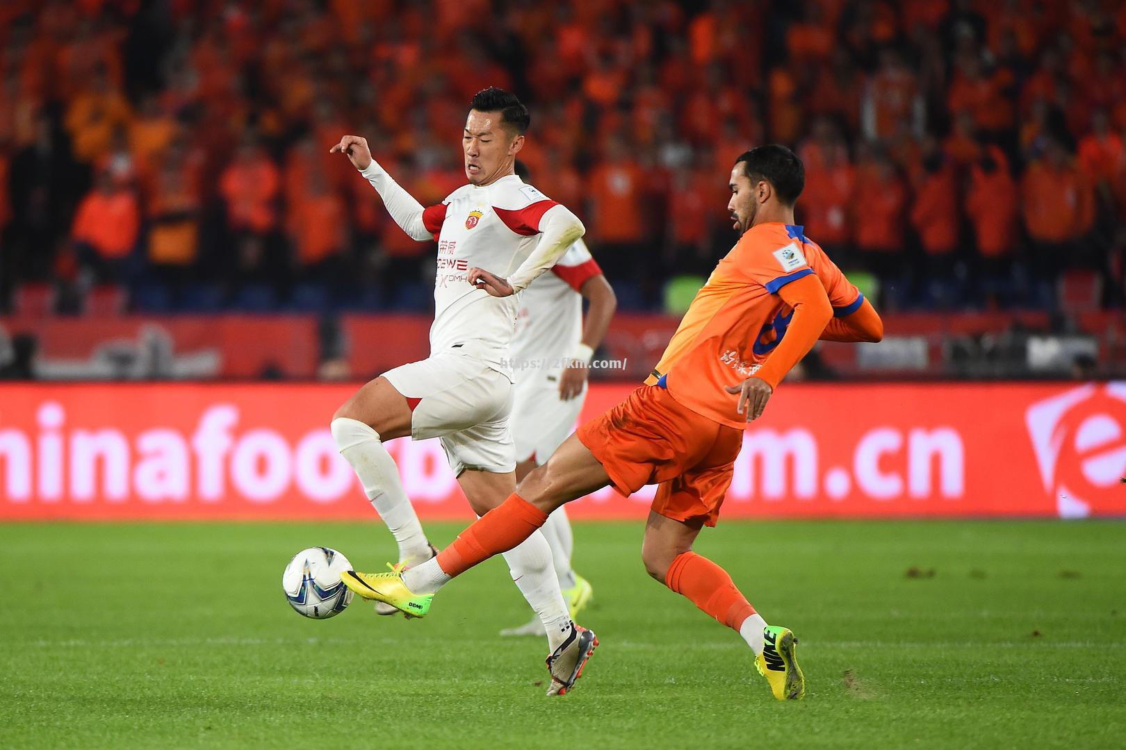 东亚区亚冠赛事精彩开幕，球队实力角逐惊艳全场